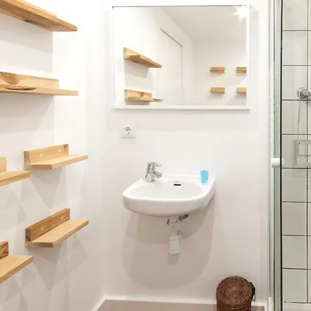 Ag Germanias Ciudad Apartment *